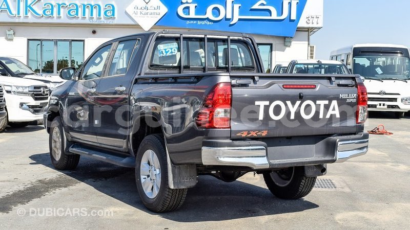 Big with watermark toyota hilux conakry import dubai 4273