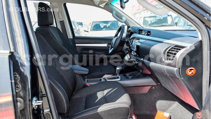 Big with watermark toyota hilux conakry import dubai 4274