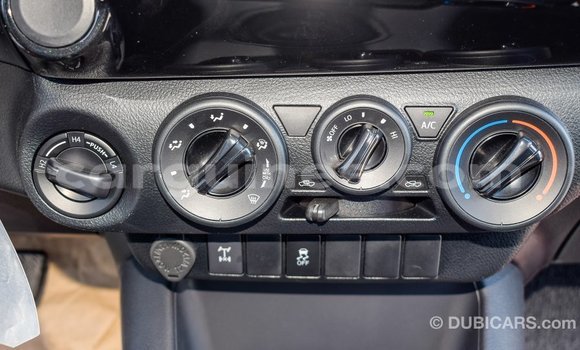 Acheter Import Voiture Toyota Hilux Autre à Import - Dubai, Conakry Acheter Import Voiture Toyota Hilux Autre à Import - Dubai, Conakry