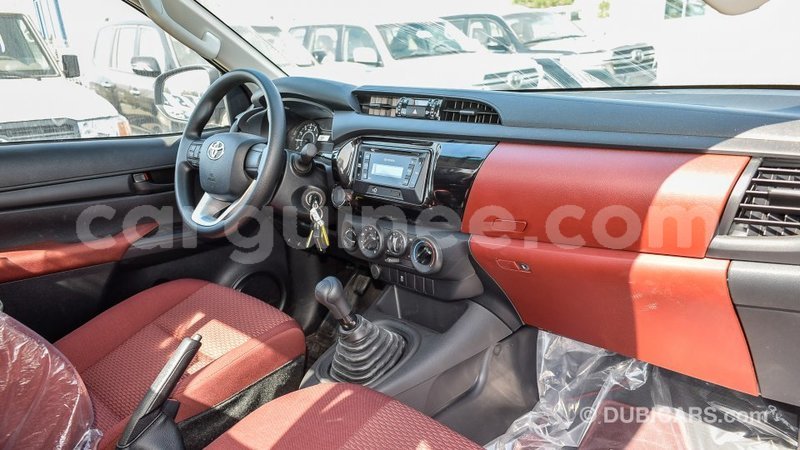 Big with watermark toyota hilux conakry import dubai 4277