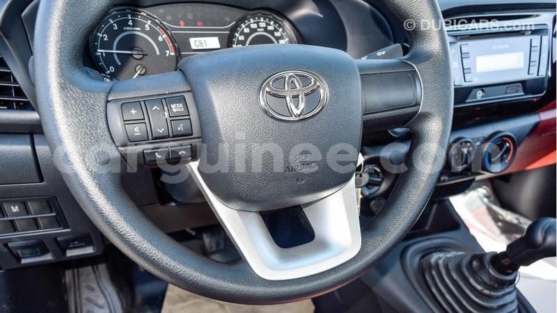 Big with watermark toyota hilux conakry import dubai 4277