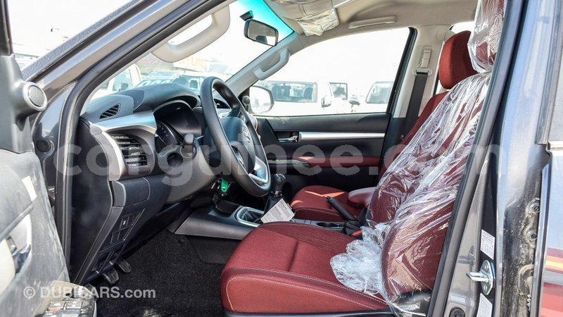 Big with watermark toyota hilux conakry import dubai 4278