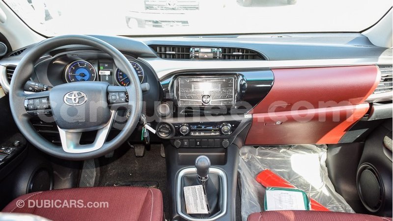 Big with watermark toyota hilux conakry import dubai 4278