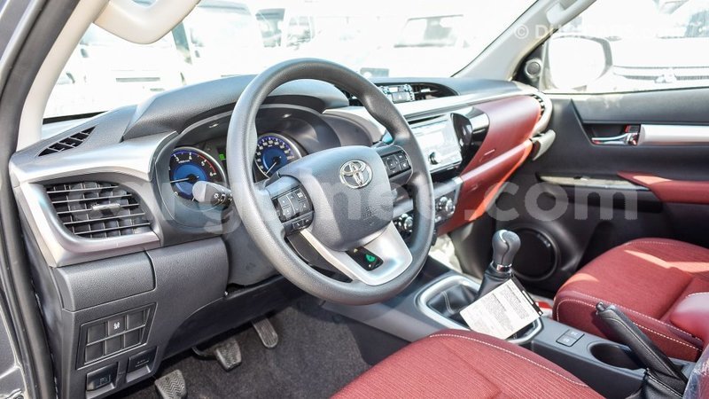 Big with watermark toyota hilux conakry import dubai 4278