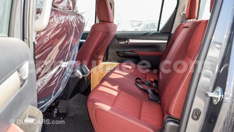 Big with watermark toyota hilux conakry import dubai 4278