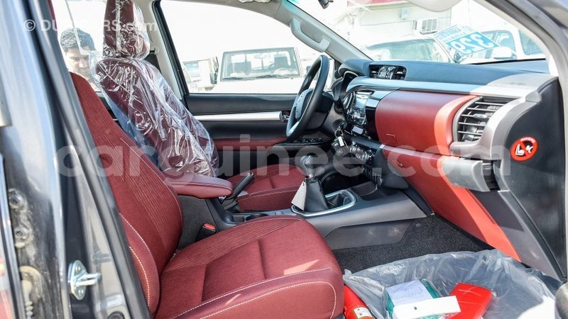 Big with watermark toyota hilux conakry import dubai 4278