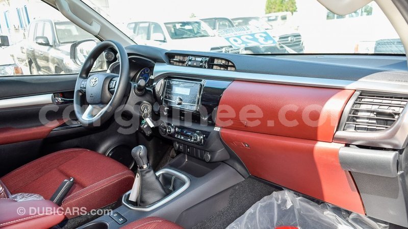 Big with watermark toyota hilux conakry import dubai 4278