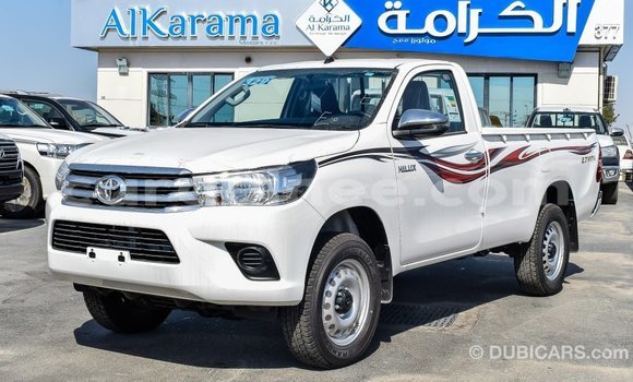 Acheter Import Voiture Toyota Hilux Blanc à Import - Dubai, Conakry Acheter Import Voiture Toyota Hilux Blanc à Import - Dubai, Conakry
