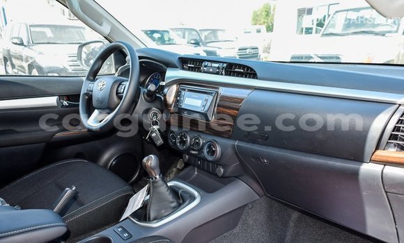 Buy Import Toyota Hilux White Car in Import - Dubai in Conakry Buy Import Toyota Hilux White Car in Import - Dubai in Conakry