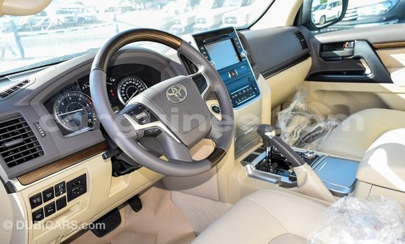 Acheter Import Voiture Toyota Land Cruiser Noir à Import - Dubai, Conakry Acheter Import Voiture Toyota Land Cruiser Noir à Import - Dubai, Conakry