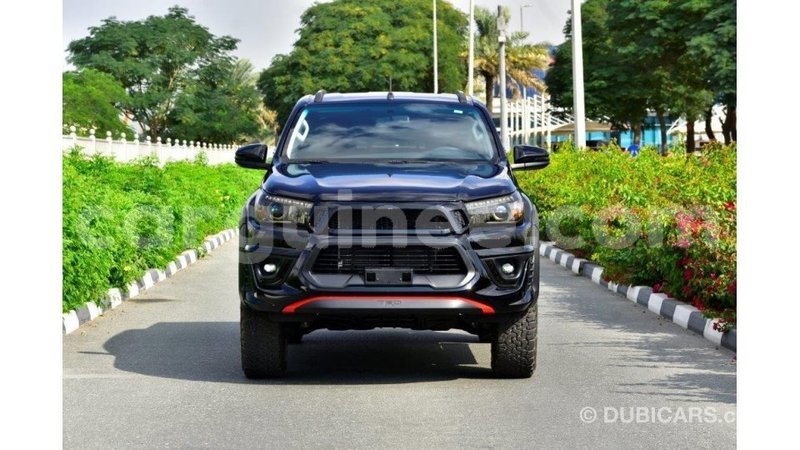 Big with watermark toyota hilux conakry import dubai 4286