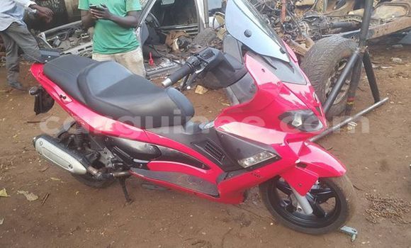 Acheter Occasion Moto Gilera Nexus 125 Rouge à Conakry au Conakry Acheter Occasion Moto Gilera Nexus 125 Rouge à Conakry au Conakry
