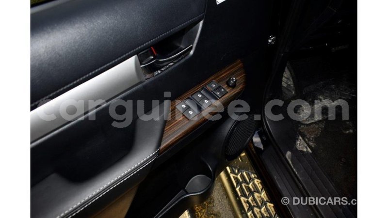 Big with watermark toyota hilux conakry import dubai 4286