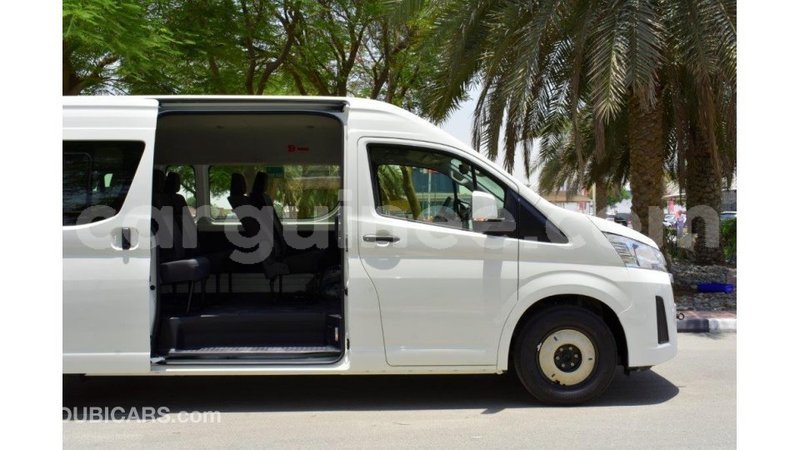 Big with watermark toyota hiace conakry import dubai 4288
