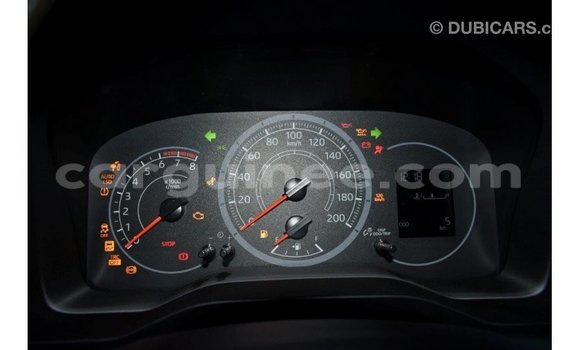 Buy Import Toyota Hiace White Car in Import - Dubai in Conakry Buy Import Toyota Hiace White Car in Import - Dubai in Conakry