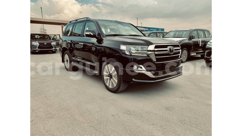 Big with watermark toyota land cruiser conakry import dubai 4294