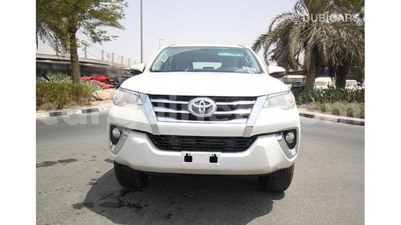Big with watermark toyota fortuner conakry import dubai 4295