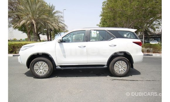 Buy Import Toyota Fortuner White Car in Import - Dubai in Conakry Buy Import Toyota Fortuner White Car in Import - Dubai in Conakry