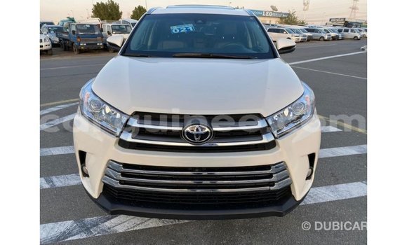 Acheter Import Voiture Toyota Highlander Blanc à Import - Dubai, Conakry Acheter Import Voiture Toyota Highlander Blanc à Import - Dubai, Conakry