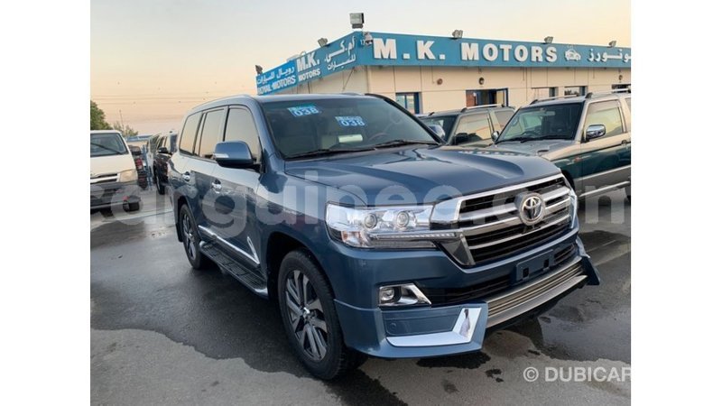 Big with watermark toyota land cruiser conakry import dubai 4299