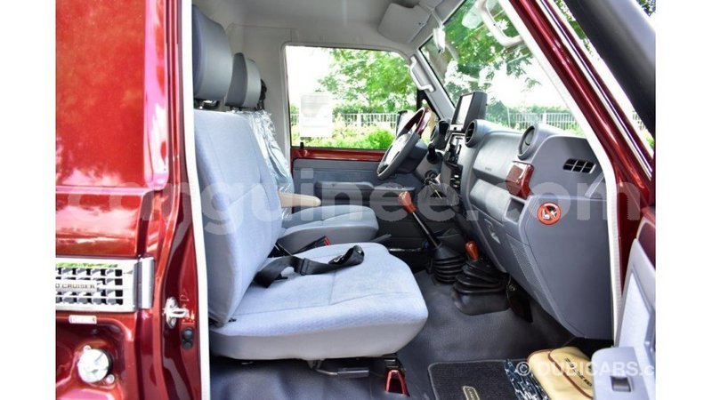 Big with watermark toyota land cruiser conakry import dubai 4308