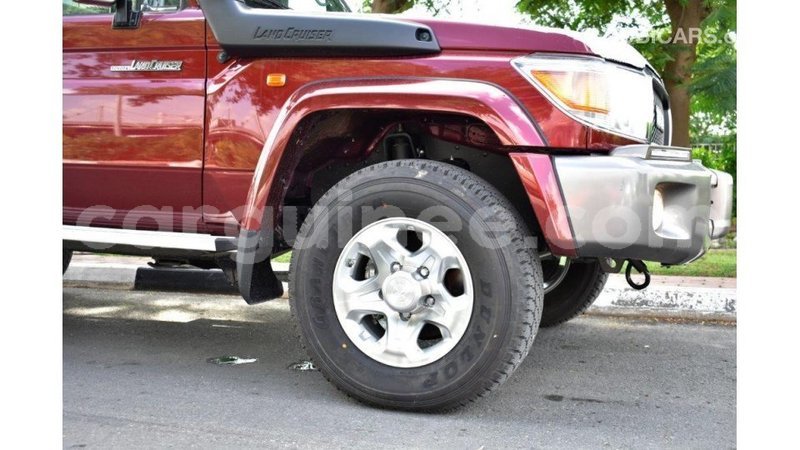 Big with watermark toyota land cruiser conakry import dubai 4308