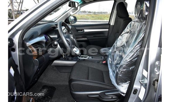 Buy Import Toyota Hilux Other Car in Import - Dubai in Conakry Buy Import Toyota Hilux Other Car in Import - Dubai in Conakry