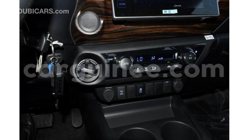 Big with watermark toyota hilux conakry import dubai 4314