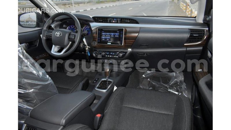 Big with watermark toyota hilux conakry import dubai 4314