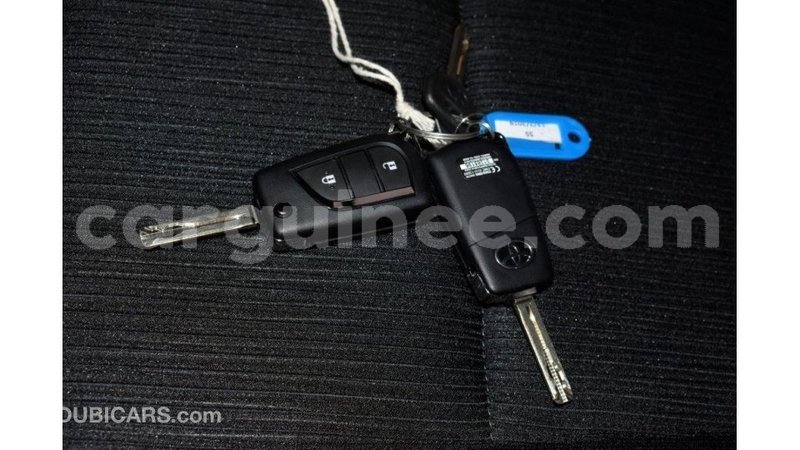 Big with watermark toyota hilux conakry import dubai 4314