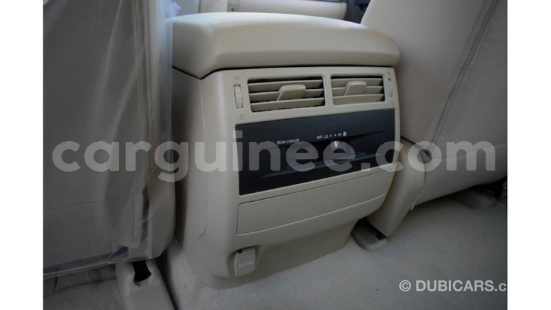 Big with watermark toyota land cruiser conakry import dubai 4324