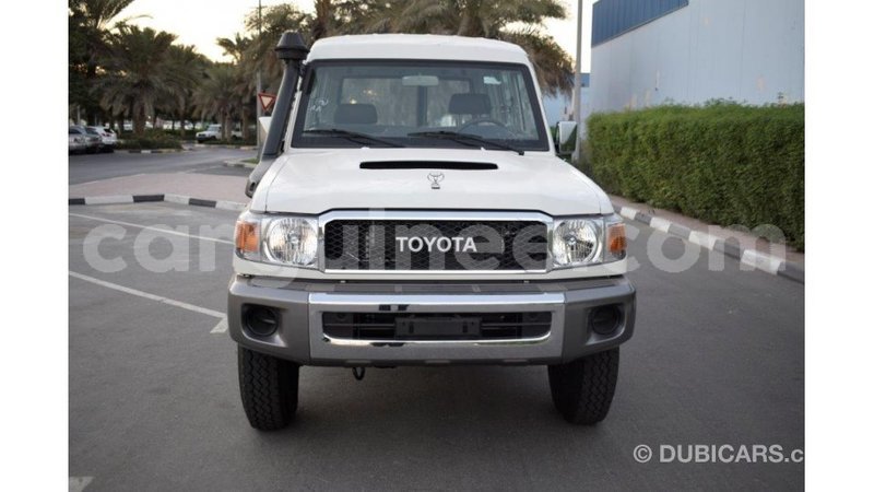 Big with watermark toyota land cruiser conakry import dubai 4325