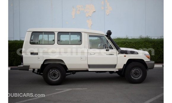 Buy Import Toyota Land Cruiser White Car in Import - Dubai in Conakry Buy Import Toyota Land Cruiser White Car in Import - Dubai in Conakry
