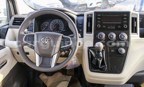 Buy Import Toyota Hiace White Car in Import - Dubai in Conakry Buy Import Toyota Hiace White Car in Import - Dubai in Conakry
