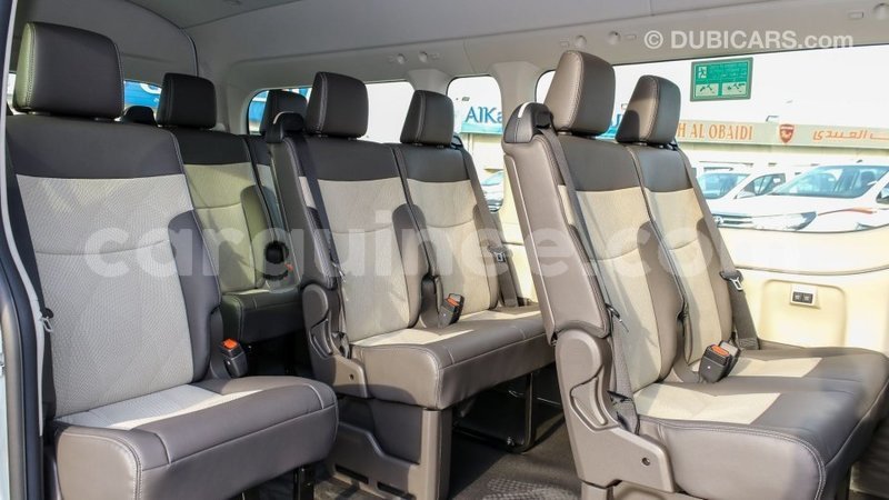 Big with watermark toyota hiace conakry import dubai 4328