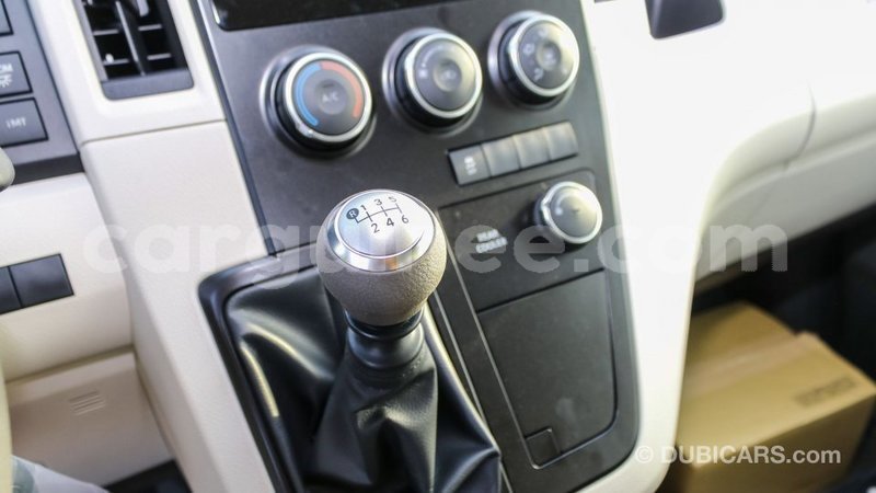 Big with watermark toyota hiace conakry import dubai 4328