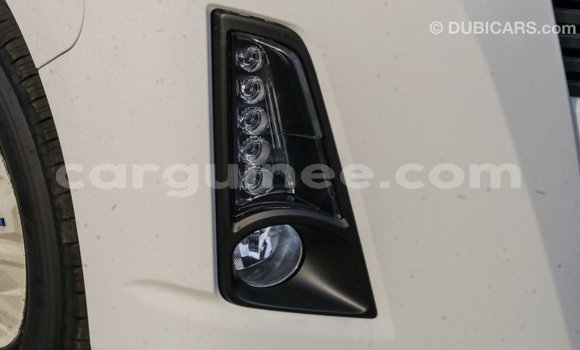 Buy Import Toyota Hiace White Car in Import - Dubai in Conakry Buy Import Toyota Hiace White Car in Import - Dubai in Conakry