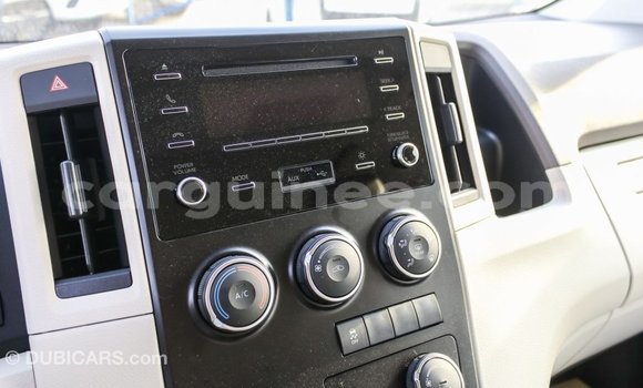 Buy Import Toyota Hiace White Car in Import - Dubai in Conakry Buy Import Toyota Hiace White Car in Import - Dubai in Conakry
