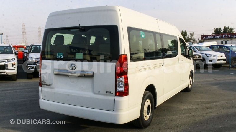 Big with watermark toyota hiace conakry import dubai 4328