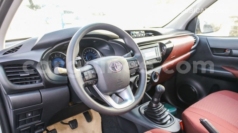 Big with watermark toyota hilux conakry import dubai 4329