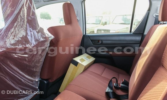 Buy Import Toyota Hilux White Car in Import - Dubai in Conakry Buy Import Toyota Hilux White Car in Import - Dubai in Conakry