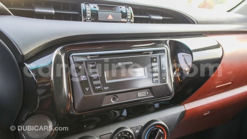 Big with watermark toyota hilux conakry import dubai 4329