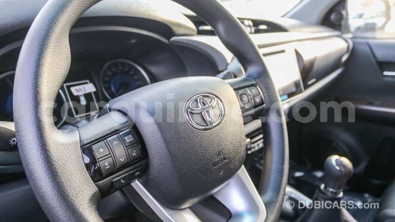 Big with watermark toyota hilux conakry import dubai 4330