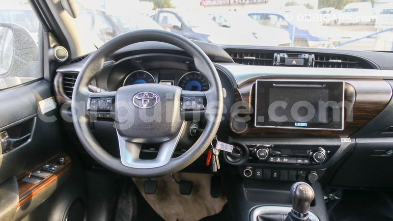 Big with watermark toyota hilux conakry import dubai 4330