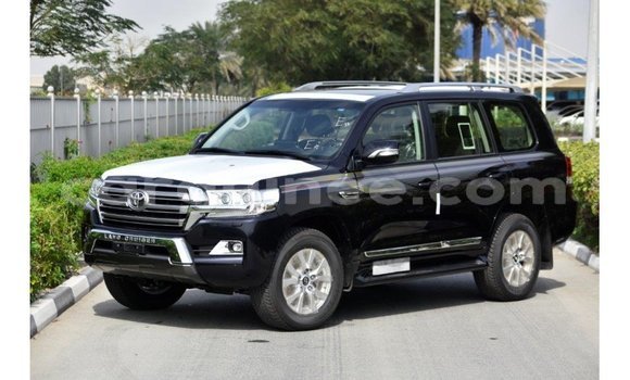 Buy Import Toyota Land Cruiser Black Car in Import - Dubai in Conakry Buy Import Toyota Land Cruiser Black Car in Import - Dubai in Conakry