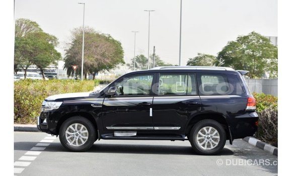 Buy Import Toyota Land Cruiser Black Car in Import - Dubai in Conakry Buy Import Toyota Land Cruiser Black Car in Import - Dubai in Conakry