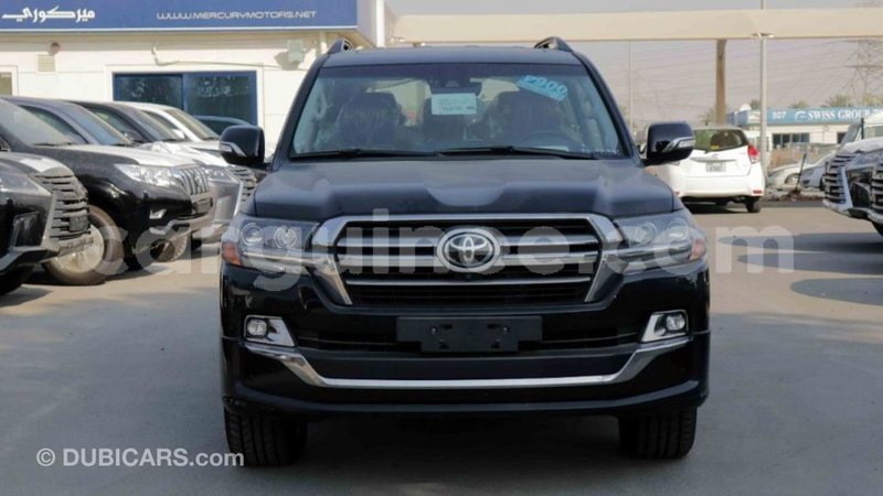 Big with watermark toyota land cruiser conakry import dubai 4334