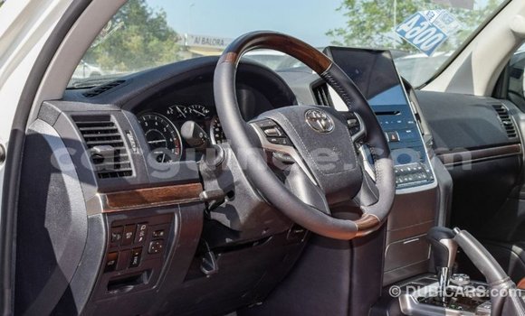 Buy Import Toyota Land Cruiser White Car in Import - Dubai in Conakry Buy Import Toyota Land Cruiser White Car in Import - Dubai in Conakry