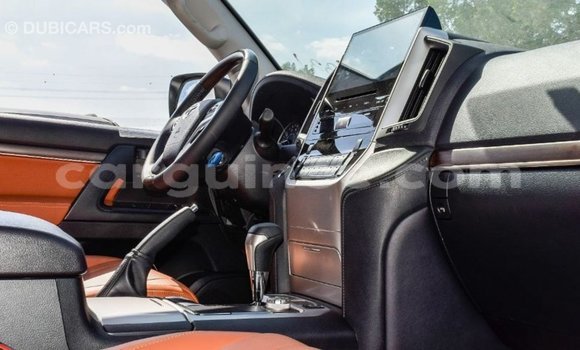 Buy Import Toyota Land Cruiser White Car in Import - Dubai in Conakry Buy Import Toyota Land Cruiser White Car in Import - Dubai in Conakry