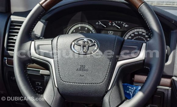 Buy Import Toyota Land Cruiser Black Car in Import - Dubai in Conakry Buy Import Toyota Land Cruiser Black Car in Import - Dubai in Conakry